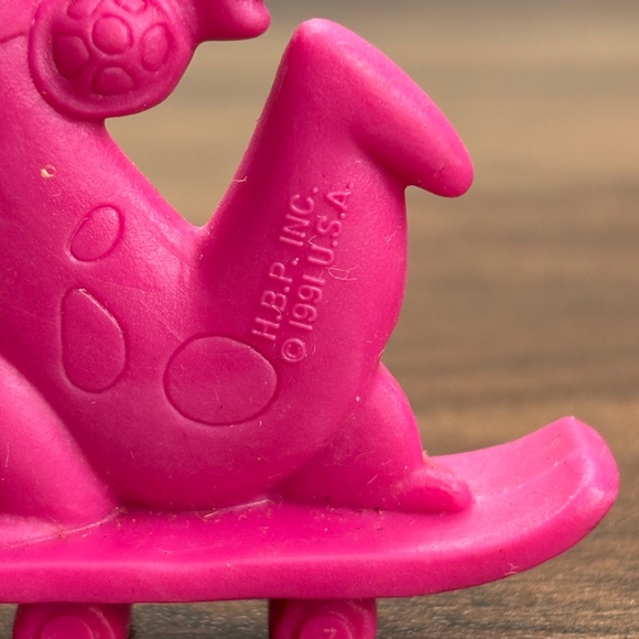 VINTAGE 1991 Kellogg’s Fruity Pebbles Cereal The Flintstones DINO Skateboard Toy - Picture 6 of 8